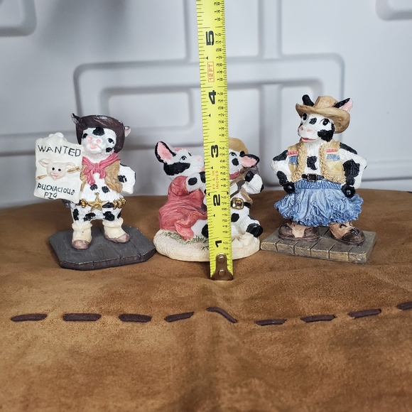 Cowtown Parade-esque figurines - Picture 6 of 6